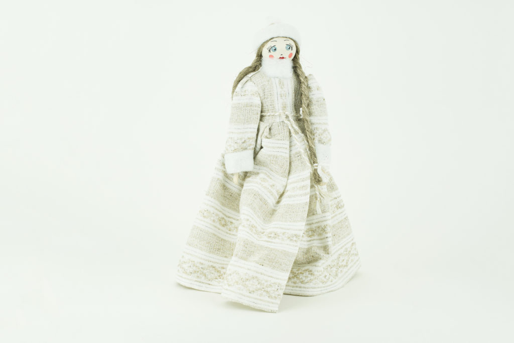Кукла в традиционном народном костюме рис. 394-15