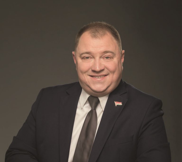 Виталий Аксёнов: «Одна из основных наших задач — в сохранении ремесел, что достались нам от предков»